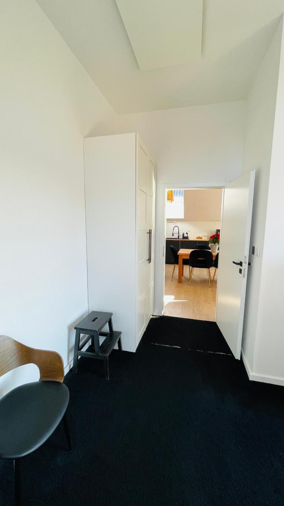 House Flow, 3 Room With Terrace, Free 2 Parking Pressburg Exterior foto