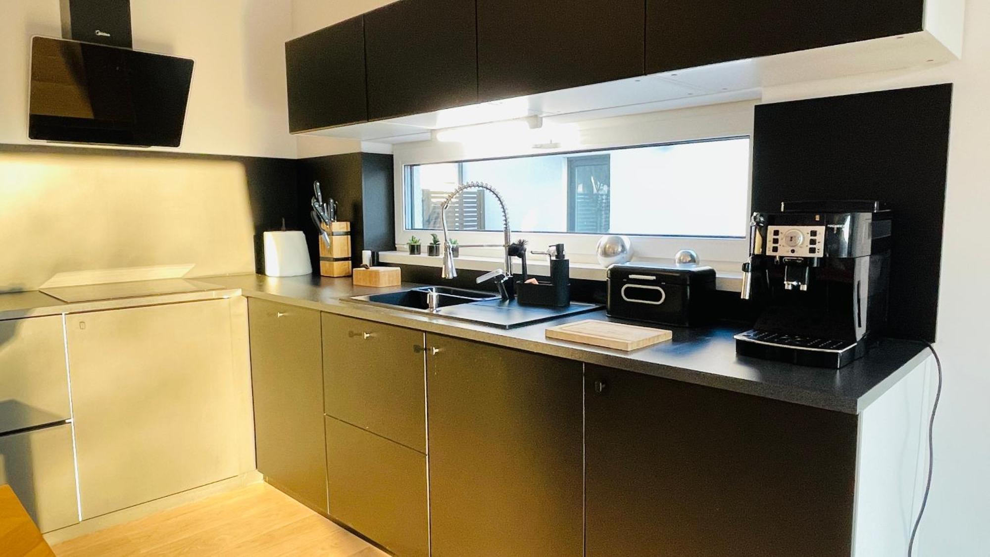 House Flow, 3 Room With Terrace, Free 2 Parking Pressburg Exterior foto